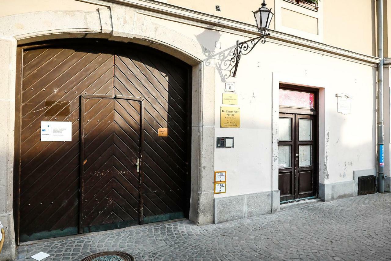D8 Design Apartment & Studio Eger Exterior photo
